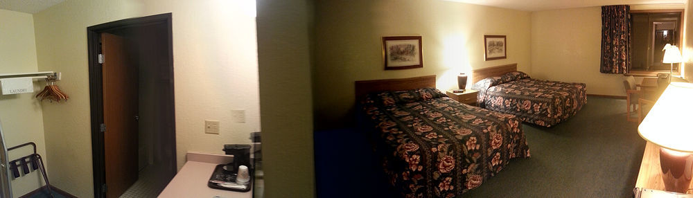 Shawano Four Seasons Resort Bagian luar foto
