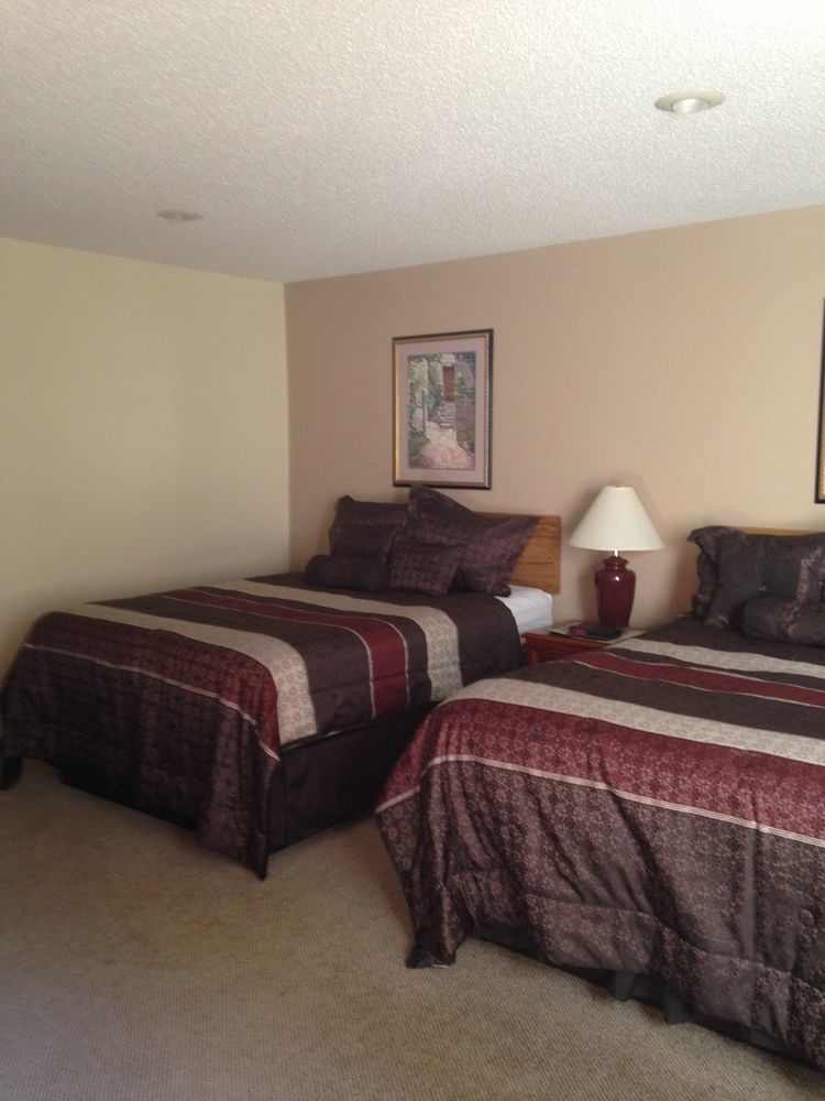 Shawano Four Seasons Resort Bagian luar foto